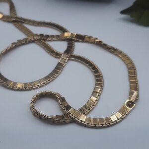 Vintage MONET Double Square Hinged Link Goldtone 24"L Necklace